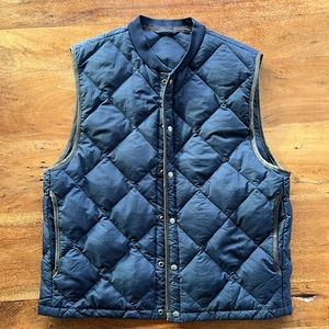 Vince Large mens navy vest